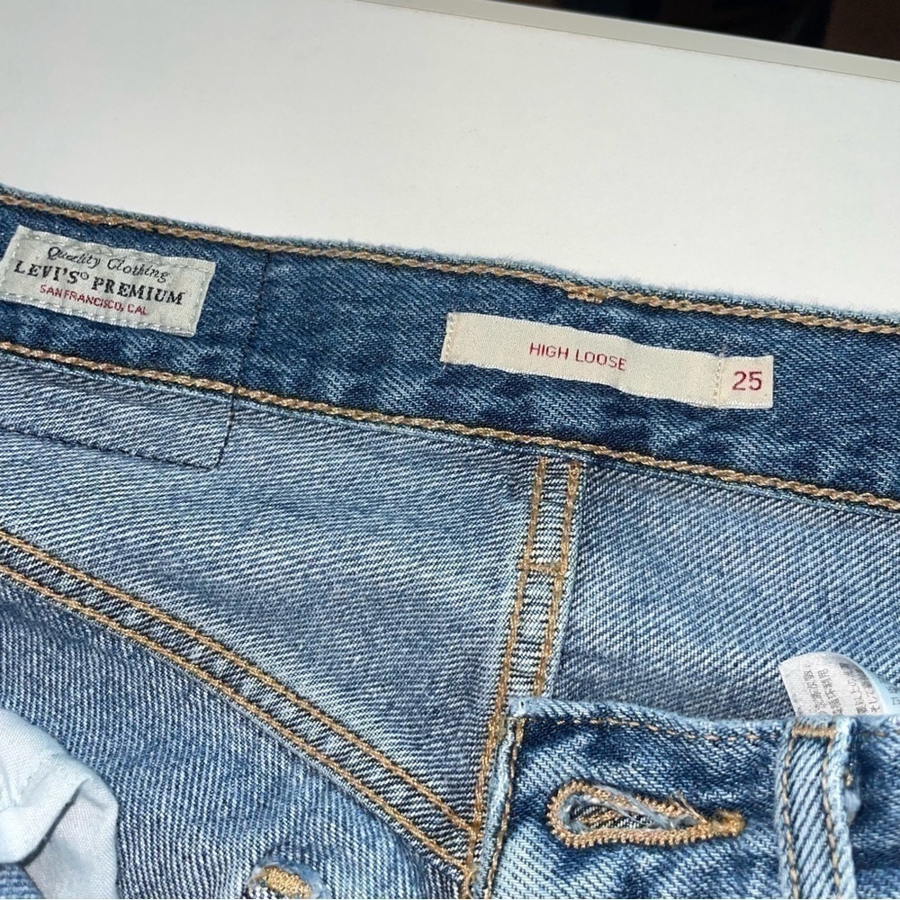 Levi’s High Loose Distressed Baggy Jeans - Picture 5 of 10